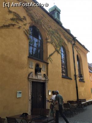 [P07] Fuggerei - intrarea in biserica » foto by mishu
 - 
<span class="allrVoted glyphicon glyphicon-heart hidden" id="av1189103"></span>
<a class="m-l-10 hidden" id="sv1189103" onclick="voting_Foto_DelVot(,1189103,9315)" role="button">șterge vot <span class="glyphicon glyphicon-remove"></span></a>
<a id="v91189103" class=" c-red"  onclick="voting_Foto_SetVot(1189103)" role="button"><span class="glyphicon glyphicon-heart-empty"></span> <b>LIKE</b> = Votează poza</a> <img class="hidden"  id="f1189103W9" src="/imagini/loader.gif" border="0" /><span class="AjErrMes hidden" id="e1189103ErM"></span>