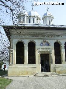 P05 [MAR-2012] Manastirea Caldarusani, biserica.