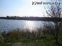 [P25] Lângă mănăstire, Soarele se oglindeşte în apele lacului Căldăruşani » foto by Costi
 - 
<span class="allrVoted glyphicon glyphicon-heart hidden" id="av44695"></span>
<a class="m-l-10 hidden" id="sv44695" onclick="voting_Foto_DelVot(,44695,9639)" role="button">șterge vot <span class="glyphicon glyphicon-remove"></span></a>
<a id="v944695" class=" c-red"  onclick="voting_Foto_SetVot(44695)" role="button"><span class="glyphicon glyphicon-heart-empty"></span> <b>LIKE</b> = Votează poza</a> <img class="hidden"  id="f44695W9" src="/imagini/loader.gif" border="0" /><span class="AjErrMes hidden" id="e44695ErM"></span>