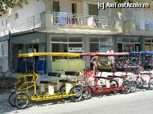 [P02] Paralia Katerinis: de aici puteţi închiria aceste... cu patru roţi, aşadar nu le pot zice biciclete. Dar, ştiţi cum se spune: mersul pe jos face picioare frumoase...  » foto by leulgeorge
 - 
<span class="allrVoted glyphicon glyphicon-heart hidden" id="av355160"></span>
<a class="m-l-10 hidden" id="sv355160" onclick="voting_Foto_DelVot(,355160,9656)" role="button">șterge vot <span class="glyphicon glyphicon-remove"></span></a>
<a id="v9355160" class=" c-red"  onclick="voting_Foto_SetVot(355160)" role="button"><span class="glyphicon glyphicon-heart-empty"></span> <b>LIKE</b> = Votează poza</a> <img class="hidden"  id="f355160W9" src="/imagini/loader.gif" border="0" /><span class="AjErrMes hidden" id="e355160ErM"></span>