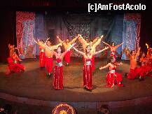 [P66] show dansuri turcesti » foto by Nico B
 - 
<span class="allrVoted glyphicon glyphicon-heart hidden" id="av235670"></span>
<a class="m-l-10 hidden" id="sv235670" onclick="voting_Foto_DelVot(,235670,9661)" role="button">șterge vot <span class="glyphicon glyphicon-remove"></span></a>
<a id="v9235670" class=" c-red"  onclick="voting_Foto_SetVot(235670)" role="button"><span class="glyphicon glyphicon-heart-empty"></span> <b>LIKE</b> = Votează poza</a> <img class="hidden"  id="f235670W9" src="/imagini/loader.gif" border="0" /><span class="AjErrMes hidden" id="e235670ErM"></span>