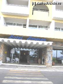 [P01] Hotelul Hermes, in centrul orasului Agios Nicolaus. » foto by Michi
 - 
<span class="allrVoted glyphicon glyphicon-heart hidden" id="av76722"></span>
<a class="m-l-10 hidden" id="sv76722" onclick="voting_Foto_DelVot(,76722,9716)" role="button">șterge vot <span class="glyphicon glyphicon-remove"></span></a>
<a id="v976722" class=" c-red"  onclick="voting_Foto_SetVot(76722)" role="button"><span class="glyphicon glyphicon-heart-empty"></span> <b>LIKE</b> = Votează poza</a> <img class="hidden"  id="f76722W9" src="/imagini/loader.gif" border="0" /><span class="AjErrMes hidden" id="e76722ErM"></span>