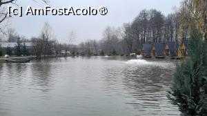 [P16] vedere spre lac » foto by Yolanda
 - 
<span class="allrVoted glyphicon glyphicon-heart hidden" id="av1507879"></span>
<a class="m-l-10 hidden" id="sv1507879" onclick="voting_Foto_DelVot(,1507879,9747)" role="button">șterge vot <span class="glyphicon glyphicon-remove"></span></a>
<a id="v91507879" class=" c-red"  onclick="voting_Foto_SetVot(1507879)" role="button"><span class="glyphicon glyphicon-heart-empty"></span> <b>LIKE</b> = Votează poza</a> <img class="hidden"  id="f1507879W9" src="/imagini/loader.gif" border="0" /><span class="AjErrMes hidden" id="e1507879ErM"></span>