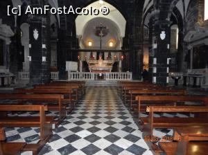 [P17] Portovenere - interior Biserica San Lorenzo.  » foto by Aurici
 - 
<span class="allrVoted glyphicon glyphicon-heart hidden" id="av977653"></span>
<a class="m-l-10 hidden" id="sv977653" onclick="voting_Foto_DelVot(,977653,9802)" role="button">șterge vot <span class="glyphicon glyphicon-remove"></span></a>
<a id="v9977653" class=" c-red"  onclick="voting_Foto_SetVot(977653)" role="button"><span class="glyphicon glyphicon-heart-empty"></span> <b>LIKE</b> = Votează poza</a> <img class="hidden"  id="f977653W9" src="/imagini/loader.gif" border="0" /><span class="AjErrMes hidden" id="e977653ErM"></span>