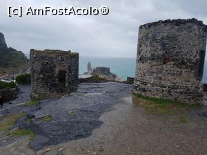 [P20] Portovenere - Mulini, morile de vânt iar pe fundal Biserica San Pietro.  » foto by Aurici
 - 
<span class="allrVoted glyphicon glyphicon-heart hidden" id="av977656"></span>
<a class="m-l-10 hidden" id="sv977656" onclick="voting_Foto_DelVot(,977656,9802)" role="button">șterge vot <span class="glyphicon glyphicon-remove"></span></a>
<a id="v9977656" class=" c-red"  onclick="voting_Foto_SetVot(977656)" role="button"><span class="glyphicon glyphicon-heart-empty"></span> <b>LIKE</b> = Votează poza</a> <img class="hidden"  id="f977656W9" src="/imagini/loader.gif" border="0" /><span class="AjErrMes hidden" id="e977656ErM"></span>