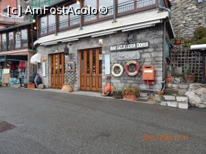 [P33] Portovenere - un bar pe Palazzata a Mare.  » foto by Aurici
 - 
<span class="allrVoted glyphicon glyphicon-heart hidden" id="av977669"></span>
<a class="m-l-10 hidden" id="sv977669" onclick="voting_Foto_DelVot(,977669,9802)" role="button">șterge vot <span class="glyphicon glyphicon-remove"></span></a>
<a id="v9977669" class=" c-red"  onclick="voting_Foto_SetVot(977669)" role="button"><span class="glyphicon glyphicon-heart-empty"></span> <b>LIKE</b> = Votează poza</a> <img class="hidden"  id="f977669W9" src="/imagini/loader.gif" border="0" /><span class="AjErrMes hidden" id="e977669ErM"></span>