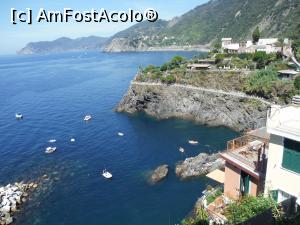 [P01] Portul din Manarola si, pe terasa de sus, gradina si restaurantul Nessun Dorma » foto by icristis
 - 
<span class="allrVoted glyphicon glyphicon-heart hidden" id="av885575"></span>
<a class="m-l-10 hidden" id="sv885575" onclick="voting_Foto_DelVot(,885575,9802)" role="button">șterge vot <span class="glyphicon glyphicon-remove"></span></a>
<a id="v9885575" class=" c-red"  onclick="voting_Foto_SetVot(885575)" role="button"><span class="glyphicon glyphicon-heart-empty"></span> <b>LIKE</b> = Votează poza</a> <img class="hidden"  id="f885575W9" src="/imagini/loader.gif" border="0" /><span class="AjErrMes hidden" id="e885575ErM"></span>