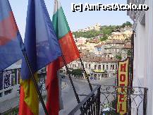 [P17] Tricolorul românesc, arborat în balconul camerei de la Hotel Real » foto by Costi
 - 
<span class="allrVoted glyphicon glyphicon-heart hidden" id="av243140"></span>
<a class="m-l-10 hidden" id="sv243140" onclick="voting_Foto_DelVot(,243140,9882)" role="button">șterge vot <span class="glyphicon glyphicon-remove"></span></a>
<a id="v9243140" class=" c-red"  onclick="voting_Foto_SetVot(243140)" role="button"><span class="glyphicon glyphicon-heart-empty"></span> <b>LIKE</b> = Votează poza</a> <img class="hidden"  id="f243140W9" src="/imagini/loader.gif" border="0" /><span class="AjErrMes hidden" id="e243140ErM"></span>