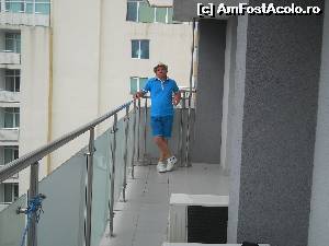 [P28] balconul apartamentului plus terasa imensa care era pe cealalta parte » foto by datcu tudorel*
 - 
<span class="allrVoted glyphicon glyphicon-heart hidden" id="av519746"></span>
<a class="m-l-10 hidden" id="sv519746" onclick="voting_Foto_DelVot(,519746,9915)" role="button">șterge vot <span class="glyphicon glyphicon-remove"></span></a>
<a id="v9519746" class=" c-red"  onclick="voting_Foto_SetVot(519746)" role="button"><span class="glyphicon glyphicon-heart-empty"></span> <b>LIKE</b> = Votează poza</a> <img class="hidden"  id="f519746W9" src="/imagini/loader.gif" border="0" /><span class="AjErrMes hidden" id="e519746ErM"></span>