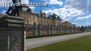 [P07] Castel Drottningholm » foto by webber
 - 
<span class="allrVoted glyphicon glyphicon-heart hidden" id="av749392"></span>
<a class="m-l-10 hidden" id="sv749392" onclick="voting_Foto_DelVot(,749392,9962)" role="button">șterge vot <span class="glyphicon glyphicon-remove"></span></a>
<a id="v9749392" class=" c-red"  onclick="voting_Foto_SetVot(749392)" role="button"><span class="glyphicon glyphicon-heart-empty"></span> <b>LIKE</b> = Votează poza</a> <img class="hidden"  id="f749392W9" src="/imagini/loader.gif" border="0" /><span class="AjErrMes hidden" id="e749392ErM"></span>