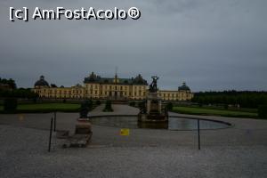 [P17] CASA REGELUI - PALATUL DROTTNINGHOLM » foto by liana37
 - 
<span class="allrVoted glyphicon glyphicon-heart hidden" id="av764662"></span>
<a class="m-l-10 hidden" id="sv764662" onclick="voting_Foto_DelVot(,764662,9962)" role="button">șterge vot <span class="glyphicon glyphicon-remove"></span></a>
<a id="v9764662" class=" c-red"  onclick="voting_Foto_SetVot(764662)" role="button"><span class="glyphicon glyphicon-heart-empty"></span> <b>LIKE</b> = Votează poza</a> <img class="hidden"  id="f764662W9" src="/imagini/loader.gif" border="0" /><span class="AjErrMes hidden" id="e764662ErM"></span>