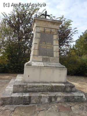 [P06] Grivița - Mausoleul Eroilor Români de la Grivița. Monumentul eroilor români.  » foto by iulianic
 - 
<span class="allrVoted glyphicon glyphicon-heart hidden" id="av1022801"></span>
<a class="m-l-10 hidden" id="sv1022801" onclick="voting_Foto_DelVot(,1022801,10059)" role="button">șterge vot <span class="glyphicon glyphicon-remove"></span></a>
<a id="v91022801" class=" c-red"  onclick="voting_Foto_SetVot(1022801)" role="button"><span class="glyphicon glyphicon-heart-empty"></span> <b>LIKE</b> = Votează poza</a> <img class="hidden"  id="f1022801W9" src="/imagini/loader.gif" border="0" /><span class="AjErrMes hidden" id="e1022801ErM"></span>