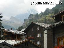 [P40] Zermatt, cu vf. Matterhorn, mai mult in ceata » foto by ileanaxperta*
 - 
<span class="allrVoted glyphicon glyphicon-heart hidden" id="av249788"></span>
<a class="m-l-10 hidden" id="sv249788" onclick="voting_Foto_DelVot(,249788,10061)" role="button">șterge vot <span class="glyphicon glyphicon-remove"></span></a>
<a id="v9249788" class=" c-red"  onclick="voting_Foto_SetVot(249788)" role="button"><span class="glyphicon glyphicon-heart-empty"></span> <b>LIKE</b> = Votează poza</a> <img class="hidden"  id="f249788W9" src="/imagini/loader.gif" border="0" /><span class="AjErrMes hidden" id="e249788ErM"></span>