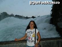 [P09] Cascada Rinului din apropierea orasului Schaffhausen » foto by ileanaxperta*
 - 
<span class="allrVoted glyphicon glyphicon-heart hidden" id="av249730"></span>
<a class="m-l-10 hidden" id="sv249730" onclick="voting_Foto_DelVot(,249730,10061)" role="button">șterge vot <span class="glyphicon glyphicon-remove"></span></a>
<a id="v9249730" class=" c-red"  onclick="voting_Foto_SetVot(249730)" role="button"><span class="glyphicon glyphicon-heart-empty"></span> <b>LIKE</b> = Votează poza</a> <img class="hidden"  id="f249730W9" src="/imagini/loader.gif" border="0" /><span class="AjErrMes hidden" id="e249730ErM"></span>