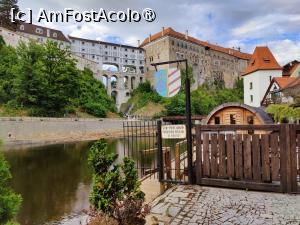 [P01] Castelul Krumlov văzut de pe terasa camerei noastre » foto by crismis
 - 
<span class="allrVoted glyphicon glyphicon-heart hidden" id="av1410567"></span>
<a class="m-l-10 hidden" id="sv1410567" onclick="voting_Foto_DelVot(,1410567,10138)" role="button">șterge vot <span class="glyphicon glyphicon-remove"></span></a>
<a id="v91410567" class=" c-red"  onclick="voting_Foto_SetVot(1410567)" role="button"><span class="glyphicon glyphicon-heart-empty"></span> <b>LIKE</b> = Votează poza</a> <img class="hidden"  id="f1410567W9" src="/imagini/loader.gif" border="0" /><span class="AjErrMes hidden" id="e1410567ErM"></span>