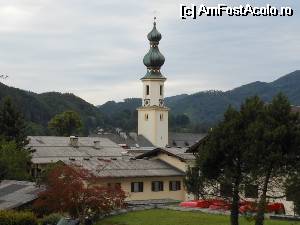 [P09] Sankt Gilgen - Biserica parohială cu o singură turlă înaltă, cu orologii.  » foto by iulianic
 - 
<span class="allrVoted glyphicon glyphicon-heart hidden" id="av507418"></span>
<a class="m-l-10 hidden" id="sv507418" onclick="voting_Foto_DelVot(,507418,10266)" role="button">șterge vot <span class="glyphicon glyphicon-remove"></span></a>
<a id="v9507418" class=" c-red"  onclick="voting_Foto_SetVot(507418)" role="button"><span class="glyphicon glyphicon-heart-empty"></span> <b>LIKE</b> = Votează poza</a> <img class="hidden"  id="f507418W9" src="/imagini/loader.gif" border="0" /><span class="AjErrMes hidden" id="e507418ErM"></span>