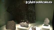 [P194] O serie de Meteoriti, aflati langa Vault. Sunt sectionati, pentru a li se vedea interiorul. » foto by TraianS
 - 
<span class="allrVoted glyphicon glyphicon-heart hidden" id="av223366"></span>
<a class="m-l-10 hidden" id="sv223366" onclick="voting_Foto_DelVot(,223366,10282)" role="button">șterge vot <span class="glyphicon glyphicon-remove"></span></a>
<a id="v9223366" class=" c-red"  onclick="voting_Foto_SetVot(223366)" role="button"><span class="glyphicon glyphicon-heart-empty"></span> <b>LIKE</b> = Votează poza</a> <img class="hidden"  id="f223366W9" src="/imagini/loader.gif" border="0" /><span class="AjErrMes hidden" id="e223366ErM"></span>