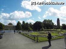 [P22] Dupa ce am terminat cu The Palm House, ne-am grabit la Kew Explorer. ..trenuletul. » foto by TraianS
 - 
<span class="allrVoted glyphicon glyphicon-heart hidden" id="av222852"></span>
<a class="m-l-10 hidden" id="sv222852" onclick="voting_Foto_DelVot(,222852,10282)" role="button">șterge vot <span class="glyphicon glyphicon-remove"></span></a>
<a id="v9222852" class=" c-red"  onclick="voting_Foto_SetVot(222852)" role="button"><span class="glyphicon glyphicon-heart-empty"></span> <b>LIKE</b> = Votează poza</a> <img class="hidden"  id="f222852W9" src="/imagini/loader.gif" border="0" /><span class="AjErrMes hidden" id="e222852ErM"></span>