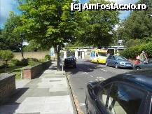 [P03] Se vede Victoria Gate si gardul ce inconjoara Kew Gardens. Drumul vine in linie dreapta de la statia de metrou. » foto by TraianS
 - 
<span class="allrVoted glyphicon glyphicon-heart hidden" id="av222784"></span>
<a class="m-l-10 hidden" id="sv222784" onclick="voting_Foto_DelVot(,222784,10282)" role="button">șterge vot <span class="glyphicon glyphicon-remove"></span></a>
<a id="v9222784" class=" c-red"  onclick="voting_Foto_SetVot(222784)" role="button"><span class="glyphicon glyphicon-heart-empty"></span> <b>LIKE</b> = Votează poza</a> <img class="hidden"  id="f222784W9" src="/imagini/loader.gif" border="0" /><span class="AjErrMes hidden" id="e222784ErM"></span>