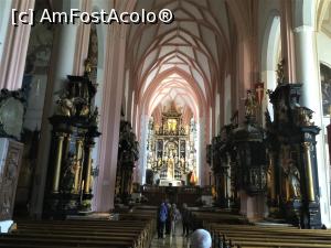 [P20] Mondsee-am patruns in basilica si ii admiram frumusetea » foto by mishu
 - 
<span class="allrVoted glyphicon glyphicon-heart hidden" id="av1161839"></span>
<a class="m-l-10 hidden" id="sv1161839" onclick="voting_Foto_DelVot(,1161839,10292)" role="button">șterge vot <span class="glyphicon glyphicon-remove"></span></a>
<a id="v91161839" class=" c-red"  onclick="voting_Foto_SetVot(1161839)" role="button"><span class="glyphicon glyphicon-heart-empty"></span> <b>LIKE</b> = Votează poza</a> <img class="hidden"  id="f1161839W9" src="/imagini/loader.gif" border="0" /><span class="AjErrMes hidden" id="e1161839ErM"></span>