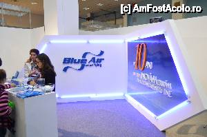 [P11] Standul Blue Air » foto by pepsi70ro
 - 
<span class="allrVoted glyphicon glyphicon-heart hidden" id="av574813"></span>
<a class="m-l-10 hidden" id="sv574813" onclick="voting_Foto_DelVot(,574813,10344)" role="button">șterge vot <span class="glyphicon glyphicon-remove"></span></a>
<a id="v9574813" class=" c-red"  onclick="voting_Foto_SetVot(574813)" role="button"><span class="glyphicon glyphicon-heart-empty"></span> <b>LIKE</b> = Votează poza</a> <img class="hidden"  id="f574813W9" src="/imagini/loader.gif" border="0" /><span class="AjErrMes hidden" id="e574813ErM"></span>