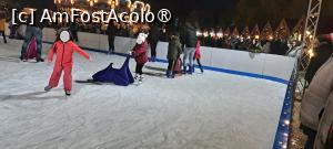 [P16] 15. Începătorii se ajută cu câte un obiect din plastic, închiriat. » foto by doinafil
 - 
<span class="allrVoted glyphicon glyphicon-heart hidden" id="av1402256"></span>
<a class="m-l-10 hidden" id="sv1402256" onclick="voting_Foto_DelVot(,1402256,10344)" role="button">șterge vot <span class="glyphicon glyphicon-remove"></span></a>
<a id="v91402256" class=" c-red"  onclick="voting_Foto_SetVot(1402256)" role="button"><span class="glyphicon glyphicon-heart-empty"></span> <b>LIKE</b> = Votează poza</a> <img class="hidden"  id="f1402256W9" src="/imagini/loader.gif" border="0" /><span class="AjErrMes hidden" id="e1402256ErM"></span>