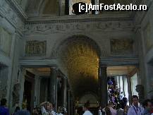 [P25] Vatican - În sălile muzeului.  » foto by iulianic
 - 
<span class="allrVoted glyphicon glyphicon-heart hidden" id="av405581"></span>
<a class="m-l-10 hidden" id="sv405581" onclick="voting_Foto_DelVot(,405581,10398)" role="button">șterge vot <span class="glyphicon glyphicon-remove"></span></a>
<a id="v9405581" class=" c-red"  onclick="voting_Foto_SetVot(405581)" role="button"><span class="glyphicon glyphicon-heart-empty"></span> <b>LIKE</b> = Votează poza</a> <img class="hidden"  id="f405581W9" src="/imagini/loader.gif" border="0" /><span class="AjErrMes hidden" id="e405581ErM"></span>