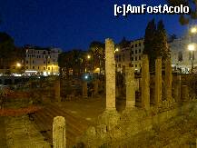 [P108] La întoarcerea spre hotel (mergeam să luăm autobuzul 64 din Piazza Veneţia) dăm şi peste Largo Torre di Argentina, pe locul căreia se află, printre altele, şi ruinele teatrului lui Pompei, în Curia căreia a fost asasinat Cezar. » foto by nickro
 - 
<span class="allrVoted glyphicon glyphicon-heart hidden" id="av226655"></span>
<a class="m-l-10 hidden" id="sv226655" onclick="voting_Foto_DelVot(,226655,10398)" role="button">șterge vot <span class="glyphicon glyphicon-remove"></span></a>
<a id="v9226655" class=" c-red"  onclick="voting_Foto_SetVot(226655)" role="button"><span class="glyphicon glyphicon-heart-empty"></span> <b>LIKE</b> = Votează poza</a> <img class="hidden"  id="f226655W9" src="/imagini/loader.gif" border="0" /><span class="AjErrMes hidden" id="e226655ErM"></span>