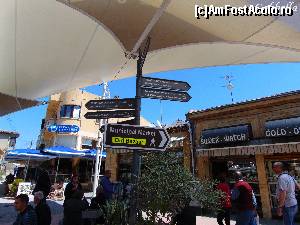 [P11] strada principală - Girne Caddesi - duce la nord spre poarta Girne, cel mai bun loc pentru a începe un turul Lefkoșei.  » foto by GabrielaG
 - 
<span class="allrVoted glyphicon glyphicon-heart hidden" id="av680357"></span>
<a class="m-l-10 hidden" id="sv680357" onclick="voting_Foto_DelVot(,680357,10592)" role="button">șterge vot <span class="glyphicon glyphicon-remove"></span></a>
<a id="v9680357" class=" c-red"  onclick="voting_Foto_SetVot(680357)" role="button"><span class="glyphicon glyphicon-heart-empty"></span> <b>LIKE</b> = Votează poza</a> <img class="hidden"  id="f680357W9" src="/imagini/loader.gif" border="0" /><span class="AjErrMes hidden" id="e680357ErM"></span>