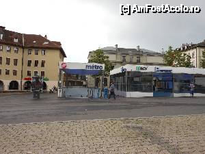 [P15] Lausanne - Place de la Riponne, staţia de metrou.  » foto by iulianic
 - 
<span class="allrVoted glyphicon glyphicon-heart hidden" id="av410808"></span>
<a class="m-l-10 hidden" id="sv410808" onclick="voting_Foto_DelVot(,410808,10638)" role="button">șterge vot <span class="glyphicon glyphicon-remove"></span></a>
<a id="v9410808" class=" c-red"  onclick="voting_Foto_SetVot(410808)" role="button"><span class="glyphicon glyphicon-heart-empty"></span> <b>LIKE</b> = Votează poza</a> <img class="hidden"  id="f410808W9" src="/imagini/loader.gif" border="0" /><span class="AjErrMes hidden" id="e410808ErM"></span>