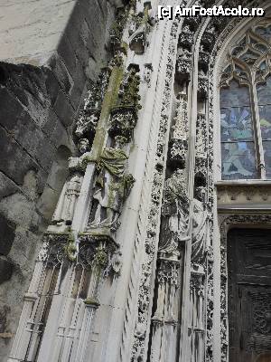 [P26] Lausanne - Cathédrale Notre Dame de Lausanne, portalul principal, detaliu.  » foto by iulianic
 - 
<span class="allrVoted glyphicon glyphicon-heart hidden" id="av410819"></span>
<a class="m-l-10 hidden" id="sv410819" onclick="voting_Foto_DelVot(,410819,10638)" role="button">șterge vot <span class="glyphicon glyphicon-remove"></span></a>
<a id="v9410819" class=" c-red"  onclick="voting_Foto_SetVot(410819)" role="button"><span class="glyphicon glyphicon-heart-empty"></span> <b>LIKE</b> = Votează poza</a> <img class="hidden"  id="f410819W9" src="/imagini/loader.gif" border="0" /><span class="AjErrMes hidden" id="e410819ErM"></span>