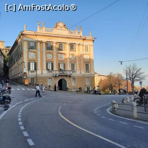 [P01] Bergamo, Città Alta, Palazzo Medolago Albani lângă stația de autobuz și vizavi de Porta di San Giacomo » foto by mprofeanu
 - 
<span class="allrVoted glyphicon glyphicon-heart hidden" id="av1462769"></span>
<a class="m-l-10 hidden" id="sv1462769" onclick="voting_Foto_DelVot(,1462769,10639)" role="button">șterge vot <span class="glyphicon glyphicon-remove"></span></a>
<a id="v91462769" class=" c-red"  onclick="voting_Foto_SetVot(1462769)" role="button"><span class="glyphicon glyphicon-heart-empty"></span> <b>LIKE</b> = Votează poza</a> <img class="hidden"  id="f1462769W9" src="/imagini/loader.gif" border="0" /><span class="AjErrMes hidden" id="e1462769ErM"></span>