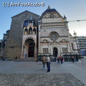 [P26] Bergamo, Città Alta, Piazza Duomo Bergamo Alta, Basilica di Santa Maria Maggiore, intrarea din nord în stânga, se vede Prothyrum și Leii Roși iar lipită de el este Cappella Colleoni » foto by mprofeanu
 - 
<span class="allrVoted glyphicon glyphicon-heart hidden" id="av1462794"></span>
<a class="m-l-10 hidden" id="sv1462794" onclick="voting_Foto_DelVot(,1462794,10639)" role="button">șterge vot <span class="glyphicon glyphicon-remove"></span></a>
<a id="v91462794" class=" c-red"  onclick="voting_Foto_SetVot(1462794)" role="button"><span class="glyphicon glyphicon-heart-empty"></span> <b>LIKE</b> = Votează poza</a> <img class="hidden"  id="f1462794W9" src="/imagini/loader.gif" border="0" /><span class="AjErrMes hidden" id="e1462794ErM"></span>