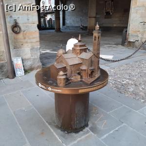 [P30] Bergamo, Città Alta, Piazza Duomo Bergamo Alta, Macheta Basilica di Santa Maria Maggiore, cu scriere Braille » foto by mprofeanu
 - 
<span class="allrVoted glyphicon glyphicon-heart hidden" id="av1462798"></span>
<a class="m-l-10 hidden" id="sv1462798" onclick="voting_Foto_DelVot(,1462798,10639)" role="button">șterge vot <span class="glyphicon glyphicon-remove"></span></a>
<a id="v91462798" class=" c-red"  onclick="voting_Foto_SetVot(1462798)" role="button"><span class="glyphicon glyphicon-heart-empty"></span> <b>LIKE</b> = Votează poza</a> <img class="hidden"  id="f1462798W9" src="/imagini/loader.gif" border="0" /><span class="AjErrMes hidden" id="e1462798ErM"></span>