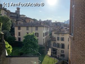 [P04] Bergamo Alta Citta » foto by AZE
 - 
<span class="allrVoted glyphicon glyphicon-heart hidden" id="av1455643"></span>
<a class="m-l-10 hidden" id="sv1455643" onclick="voting_Foto_DelVot(,1455643,10639)" role="button">șterge vot <span class="glyphicon glyphicon-remove"></span></a>
<a id="v91455643" class=" c-red"  onclick="voting_Foto_SetVot(1455643)" role="button"><span class="glyphicon glyphicon-heart-empty"></span> <b>LIKE</b> = Votează poza</a> <img class="hidden"  id="f1455643W9" src="/imagini/loader.gif" border="0" /><span class="AjErrMes hidden" id="e1455643ErM"></span>