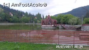 [P29] Lacul Ciucaș din Băile Tușnad » foto by ungureanica
 - 
<span class="allrVoted glyphicon glyphicon-heart hidden" id="av909887"></span>
<a class="m-l-10 hidden" id="sv909887" onclick="voting_Foto_DelVot(,909887,10662)" role="button">șterge vot <span class="glyphicon glyphicon-remove"></span></a>
<a id="v9909887" class=" c-red"  onclick="voting_Foto_SetVot(909887)" role="button"><span class="glyphicon glyphicon-heart-empty"></span> <b>LIKE</b> = Votează poza</a> <img class="hidden"  id="f909887W9" src="/imagini/loader.gif" border="0" /><span class="AjErrMes hidden" id="e909887ErM"></span>