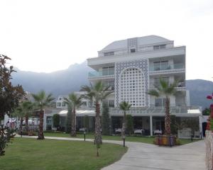 [P20] Hotel Karmir Resort, Kemer » foto by Michi
 - 
<span class="allrVoted glyphicon glyphicon-heart hidden" id="av709521"></span>
<a class="m-l-10 hidden" id="sv709521" onclick="voting_Foto_DelVot(,709521,10714)" role="button">șterge vot <span class="glyphicon glyphicon-remove"></span></a>
<a id="v9709521" class=" c-red"  onclick="voting_Foto_SetVot(709521)" role="button"><span class="glyphicon glyphicon-heart-empty"></span> <b>LIKE</b> = Votează poza</a> <img class="hidden"  id="f709521W9" src="/imagini/loader.gif" border="0" /><span class="AjErrMes hidden" id="e709521ErM"></span>