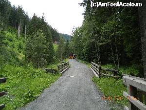 [P121] Accesul catre zona de agrement din Saalbach - Hinterglemm (noi am mers pe jos cei 2 km... pt. miscare)  » foto by atti_sz
 - 
<span class="allrVoted glyphicon glyphicon-heart hidden" id="av344227"></span>
<a class="m-l-10 hidden" id="sv344227" onclick="voting_Foto_DelVot(,344227,10868)" role="button">șterge vot <span class="glyphicon glyphicon-remove"></span></a>
<a id="v9344227" class=" c-red"  onclick="voting_Foto_SetVot(344227)" role="button"><span class="glyphicon glyphicon-heart-empty"></span> <b>LIKE</b> = Votează poza</a> <img class="hidden"  id="f344227W9" src="/imagini/loader.gif" border="0" /><span class="AjErrMes hidden" id="e344227ErM"></span>