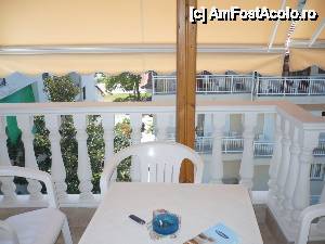 [P05] Balcon vila Islarooms » foto by chrisa
 - 
<span class="allrVoted glyphicon glyphicon-heart hidden" id="av366729"></span>
<a class="m-l-10 hidden" id="sv366729" onclick="voting_Foto_DelVot(,366729,10888)" role="button">șterge vot <span class="glyphicon glyphicon-remove"></span></a>
<a id="v9366729" class=" c-red"  onclick="voting_Foto_SetVot(366729)" role="button"><span class="glyphicon glyphicon-heart-empty"></span> <b>LIKE</b> = Votează poza</a> <img class="hidden"  id="f366729W9" src="/imagini/loader.gif" border="0" /><span class="AjErrMes hidden" id="e366729ErM"></span>