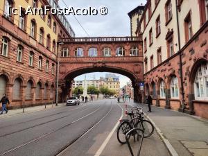 [P27] La pas prin Frankfurt » foto by crismis
 - 
<span class="allrVoted glyphicon glyphicon-heart hidden" id="av1530113"></span>
<a class="m-l-10 hidden" id="sv1530113" onclick="voting_Foto_DelVot(,1530113,10913)" role="button">șterge vot <span class="glyphicon glyphicon-remove"></span></a>
<a id="v91530113" class=" c-red"  onclick="voting_Foto_SetVot(1530113)" role="button"><span class="glyphicon glyphicon-heart-empty"></span> <b>LIKE</b> = Votează poza</a> <img class="hidden"  id="f1530113W9" src="/imagini/loader.gif" border="0" /><span class="AjErrMes hidden" id="e1530113ErM"></span>