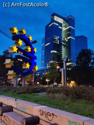 [P37] La pas prin Frankfurt » foto by crismis
 - 
<span class="allrVoted glyphicon glyphicon-heart hidden" id="av1530123"></span>
<a class="m-l-10 hidden" id="sv1530123" onclick="voting_Foto_DelVot(,1530123,10913)" role="button">șterge vot <span class="glyphicon glyphicon-remove"></span></a>
<a id="v91530123" class=" c-red"  onclick="voting_Foto_SetVot(1530123)" role="button"><span class="glyphicon glyphicon-heart-empty"></span> <b>LIKE</b> = Votează poza</a> <img class="hidden"  id="f1530123W9" src="/imagini/loader.gif" border="0" /><span class="AjErrMes hidden" id="e1530123ErM"></span>