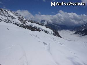 [P36] Jungfraujoch - Zapada proaspata in luna iulie.  » foto by iulianic
 - 
<span class="allrVoted glyphicon glyphicon-heart hidden" id="av370068"></span>
<a class="m-l-10 hidden" id="sv370068" onclick="voting_Foto_DelVot(,370068,10927)" role="button">șterge vot <span class="glyphicon glyphicon-remove"></span></a>
<a id="v9370068" class=" c-red"  onclick="voting_Foto_SetVot(370068)" role="button"><span class="glyphicon glyphicon-heart-empty"></span> <b>LIKE</b> = Votează poza</a> <img class="hidden"  id="f370068W9" src="/imagini/loader.gif" border="0" /><span class="AjErrMes hidden" id="e370068ErM"></span>