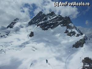 [P43] Jungfraujoch - Imagine de pe Terasa Sfinxului.  » foto by iulianic
 - 
<span class="allrVoted glyphicon glyphicon-heart hidden" id="av370075"></span>
<a class="m-l-10 hidden" id="sv370075" onclick="voting_Foto_DelVot(,370075,10927)" role="button">șterge vot <span class="glyphicon glyphicon-remove"></span></a>
<a id="v9370075" class=" c-red"  onclick="voting_Foto_SetVot(370075)" role="button"><span class="glyphicon glyphicon-heart-empty"></span> <b>LIKE</b> = Votează poza</a> <img class="hidden"  id="f370075W9" src="/imagini/loader.gif" border="0" /><span class="AjErrMes hidden" id="e370075ErM"></span>