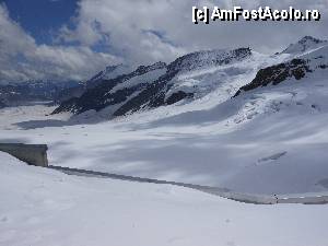 [P54] Jungfraujoch - Zapezile nepieritoare.  » foto by iulianic
 - 
<span class="allrVoted glyphicon glyphicon-heart hidden" id="av370086"></span>
<a class="m-l-10 hidden" id="sv370086" onclick="voting_Foto_DelVot(,370086,10927)" role="button">șterge vot <span class="glyphicon glyphicon-remove"></span></a>
<a id="v9370086" class=" c-red"  onclick="voting_Foto_SetVot(370086)" role="button"><span class="glyphicon glyphicon-heart-empty"></span> <b>LIKE</b> = Votează poza</a> <img class="hidden"  id="f370086W9" src="/imagini/loader.gif" border="0" /><span class="AjErrMes hidden" id="e370086ErM"></span>