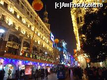 [P02] Nanjing Road,ptr echivalentul a 1 leu te puteai plimba cu trenuletul » foto by station5*
 - 
<span class="allrVoted glyphicon glyphicon-heart hidden" id="av295118"></span>
<a class="m-l-10 hidden" id="sv295118" onclick="voting_Foto_DelVot(,295118,11037)" role="button">șterge vot <span class="glyphicon glyphicon-remove"></span></a>
<a id="v9295118" class=" c-red"  onclick="voting_Foto_SetVot(295118)" role="button"><span class="glyphicon glyphicon-heart-empty"></span> <b>LIKE</b> = Votează poza</a> <img class="hidden"  id="f295118W9" src="/imagini/loader.gif" border="0" /><span class="AjErrMes hidden" id="e295118ErM"></span>