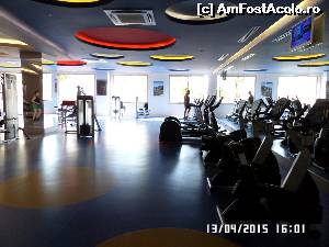 [P40] În sala de fitness » foto by Alina53
 - 
<span class="allrVoted glyphicon glyphicon-heart hidden" id="av614319"></span>
<a class="m-l-10 hidden" id="sv614319" onclick="voting_Foto_DelVot(,614319,11127)" role="button">șterge vot <span class="glyphicon glyphicon-remove"></span></a>
<a id="v9614319" class=" c-red"  onclick="voting_Foto_SetVot(614319)" role="button"><span class="glyphicon glyphicon-heart-empty"></span> <b>LIKE</b> = Votează poza</a> <img class="hidden"  id="f614319W9" src="/imagini/loader.gif" border="0" /><span class="AjErrMes hidden" id="e614319ErM"></span>