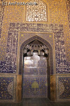 [P78] Isfahan, Moscheea Şeicului Lotfollah, Superbul Mihrab » foto by mprofeanu
 - 
<span class="allrVoted glyphicon glyphicon-heart hidden" id="av934335"></span>
<a class="m-l-10 hidden" id="sv934335" onclick="voting_Foto_DelVot(,934335,11142)" role="button">șterge vot <span class="glyphicon glyphicon-remove"></span></a>
<a id="v9934335" class=" c-red"  onclick="voting_Foto_SetVot(934335)" role="button"><span class="glyphicon glyphicon-heart-empty"></span> <b>LIKE</b> = Votează poza</a> <img class="hidden"  id="f934335W9" src="/imagini/loader.gif" border="0" /><span class="AjErrMes hidden" id="e934335ErM"></span>