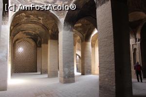 [P21] Isfahan, Masjid-e Jameh, Coloane pătrate și lattice » foto by mprofeanu
 - 
<span class="allrVoted glyphicon glyphicon-heart hidden" id="av944376"></span>
<a class="m-l-10 hidden" id="sv944376" onclick="voting_Foto_DelVot(,944376,11142)" role="button">șterge vot <span class="glyphicon glyphicon-remove"></span></a>
<a id="v9944376" class=" c-red"  onclick="voting_Foto_SetVot(944376)" role="button"><span class="glyphicon glyphicon-heart-empty"></span> <b>LIKE</b> = Votează poza</a> <img class="hidden"  id="f944376W9" src="/imagini/loader.gif" border="0" /><span class="AjErrMes hidden" id="e944376ErM"></span>