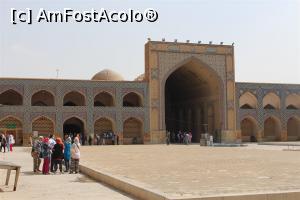 [P27] Isfahan, Masjid-e Jameh, Pe latura de nord Iwanul Dervişului discret decorat » foto by mprofeanu
 - 
<span class="allrVoted glyphicon glyphicon-heart hidden" id="av944382"></span>
<a class="m-l-10 hidden" id="sv944382" onclick="voting_Foto_DelVot(,944382,11142)" role="button">șterge vot <span class="glyphicon glyphicon-remove"></span></a>
<a id="v9944382" class=" c-red"  onclick="voting_Foto_SetVot(944382)" role="button"><span class="glyphicon glyphicon-heart-empty"></span> <b>LIKE</b> = Votează poza</a> <img class="hidden"  id="f944382W9" src="/imagini/loader.gif" border="0" /><span class="AjErrMes hidden" id="e944382ErM"></span>