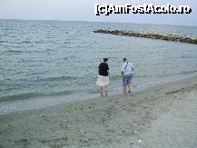[P10] Paralia Katerini - Se incearca marea si nisipul. » foto by iulianic
 - 
<span class="allrVoted glyphicon glyphicon-heart hidden" id="av302062"></span>
<a class="m-l-10 hidden" id="sv302062" onclick="voting_Foto_DelVot(,302062,11174)" role="button">șterge vot <span class="glyphicon glyphicon-remove"></span></a>
<a id="v9302062" class=" c-red"  onclick="voting_Foto_SetVot(302062)" role="button"><span class="glyphicon glyphicon-heart-empty"></span> <b>LIKE</b> = Votează poza</a> <img class="hidden"  id="f302062W9" src="/imagini/loader.gif" border="0" /><span class="AjErrMes hidden" id="e302062ErM"></span>